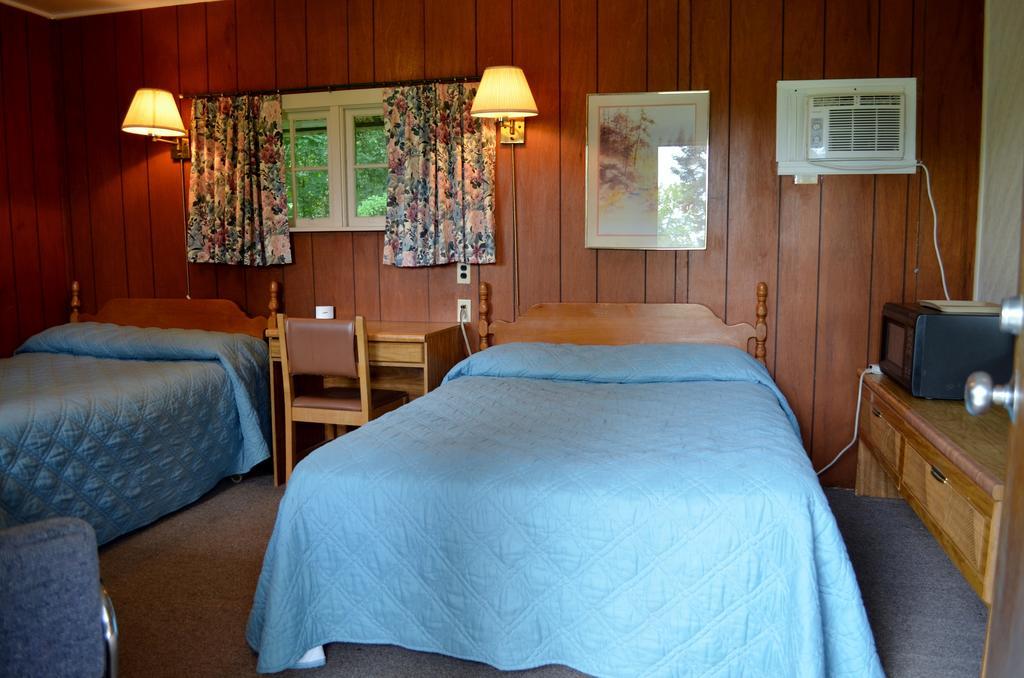 Chamber Lane Motel Round Lake Szoba fotó